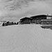 alpes-hintertuxer-glacier-on-slope-restaurant-in-winter-zillertal-austria